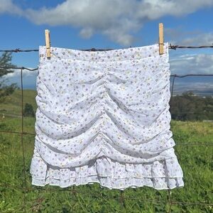 NWT Pacsun La hearts Ditzy Floral Chiffon Rushed Ruffle Mini Skirt Large